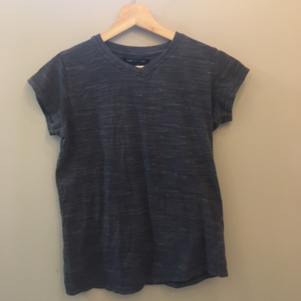 Grey t-shirt